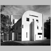 Richard Meier, Maidman House, photo on architecture-history.org.jpg